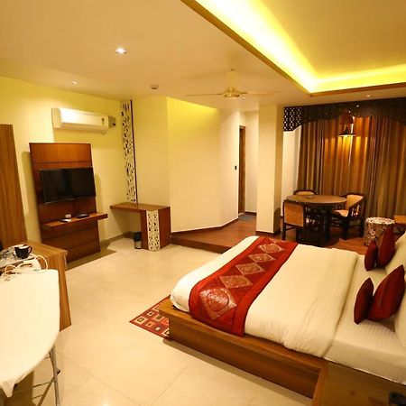 Hotel Grand Kailash,Kotdwāra Exterior foto