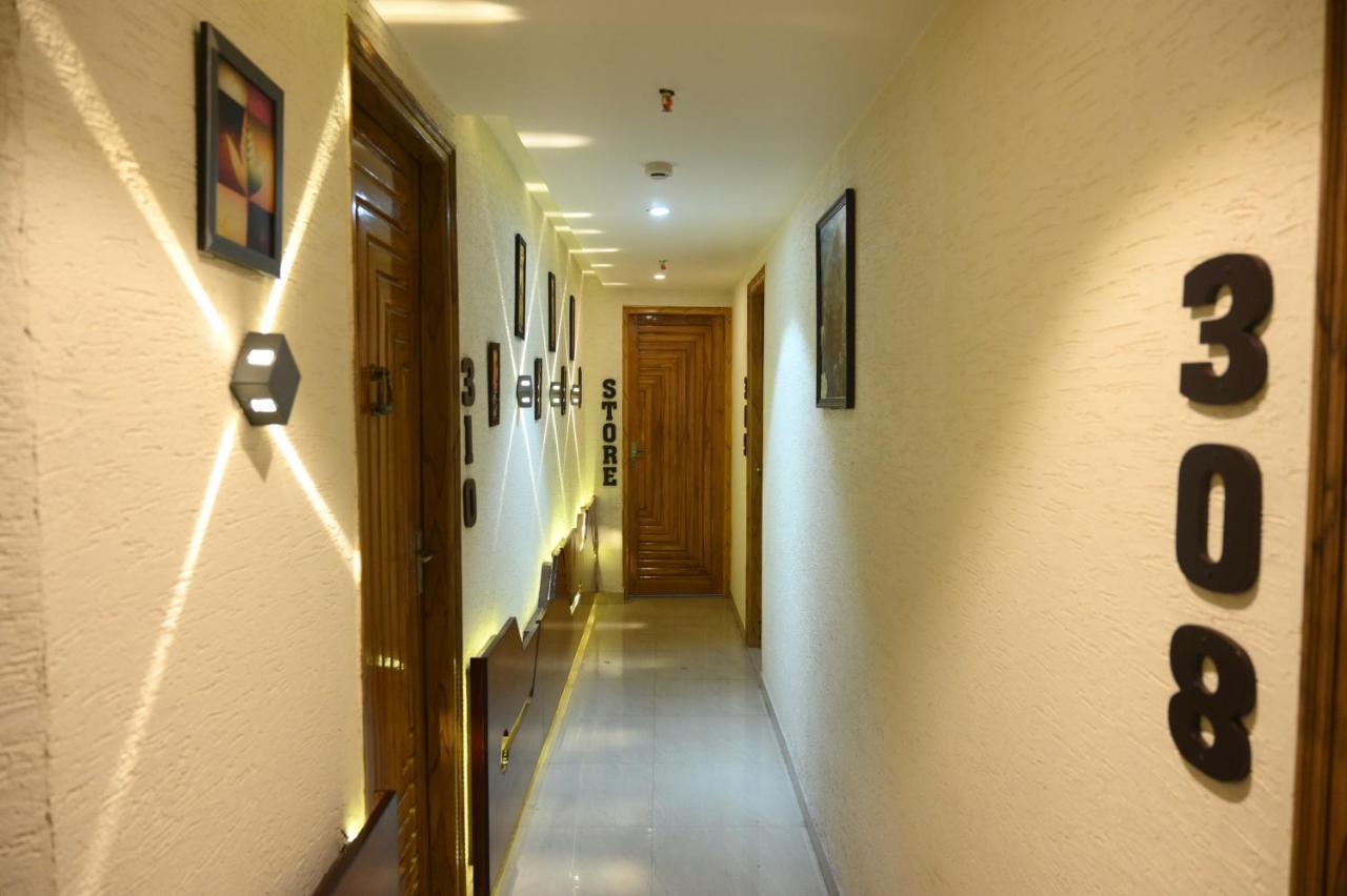 Hotel Grand Kailash,Kotdwāra Exterior foto