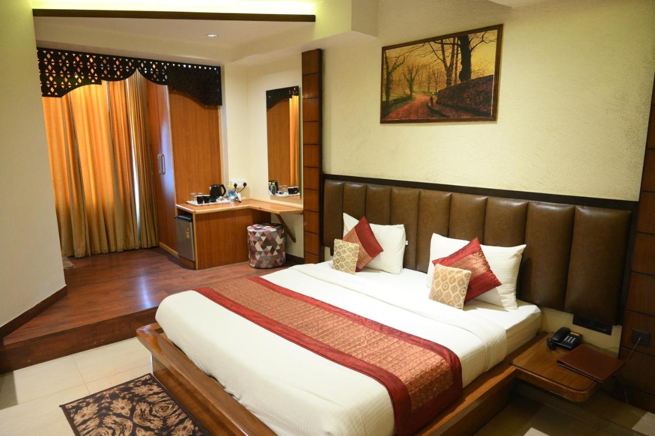 Hotel Grand Kailash,Kotdwāra Exterior foto